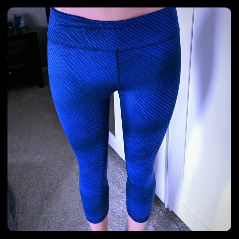 Under armour all season capri leggings medium